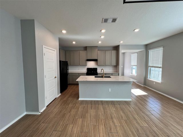 6516 Carriage Pines DR, Del Valle, TX 78617