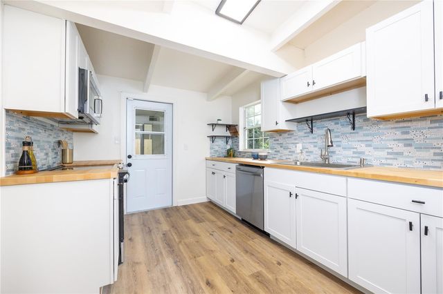 3004 NE 12TH STREET, Gainesville, FL 32609