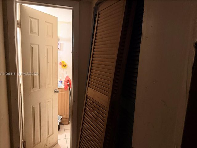 3700 NW 21st Street 401, Lauderdale Lakes, FL 33311