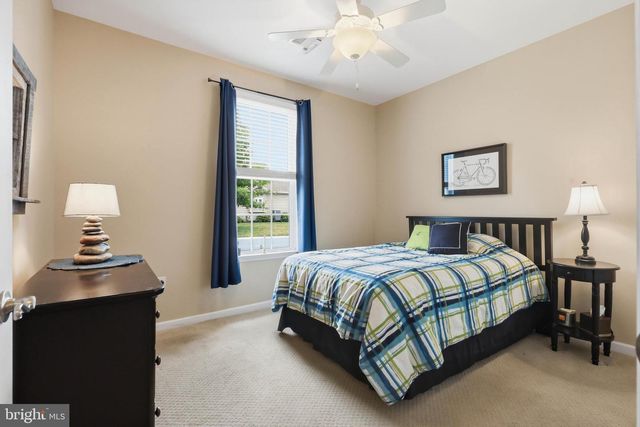 1063 PRESIDENTS DR, Lititz, PA 17543