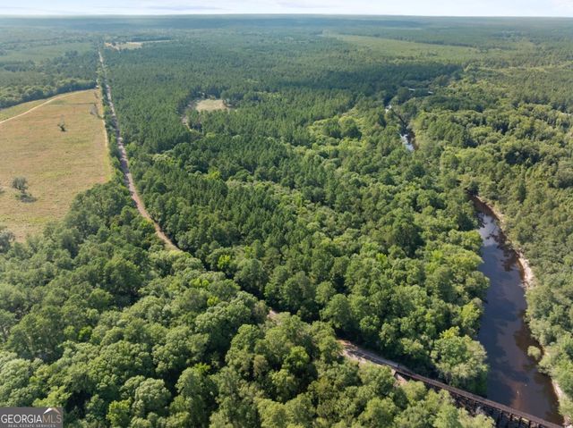 13320 Sunbury Road, Claxton, GA 30417