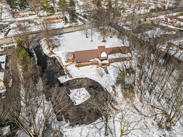 2913 E Bristol St. Street, Elkhart, IN 46514