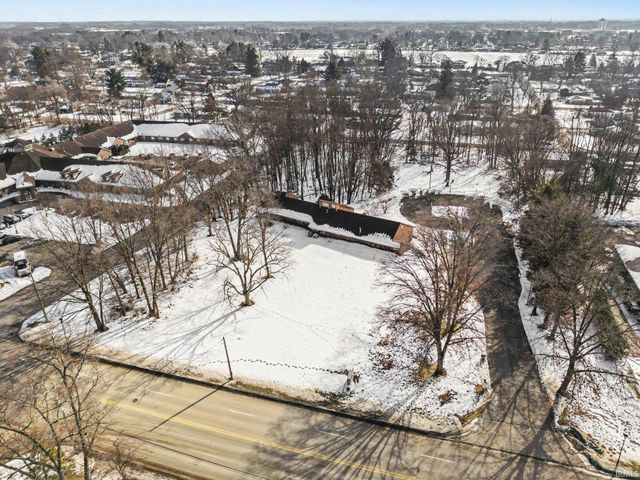 2913 E Bristol St. Street, Elkhart, IN 46514