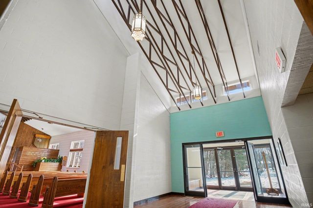 2913 E Bristol St. Street, Elkhart, IN 46514