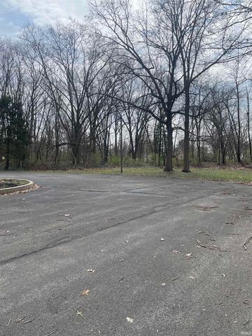 2913 E Bristol St. Street, Elkhart, IN 46514