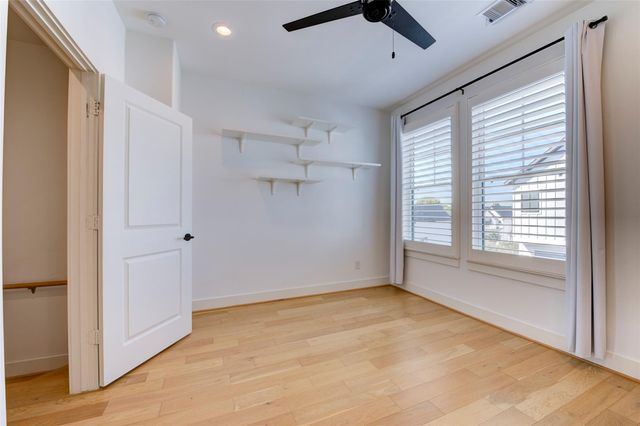 10910 Fire Creek Drive, Houston, TX 77043