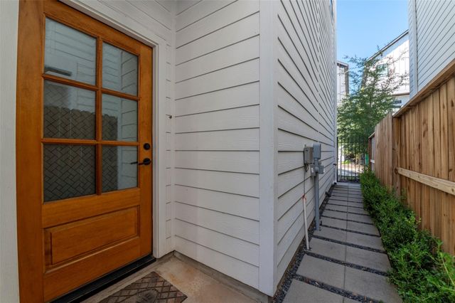 10910 Fire Creek Drive, Houston, TX 77043