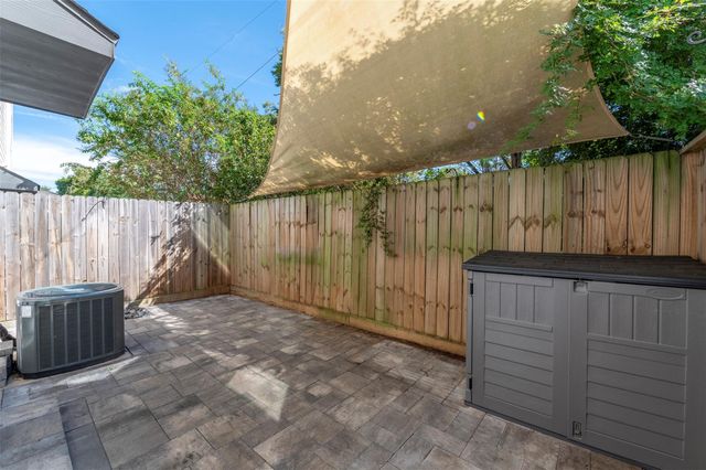 10910 Fire Creek Drive, Houston, TX 77043