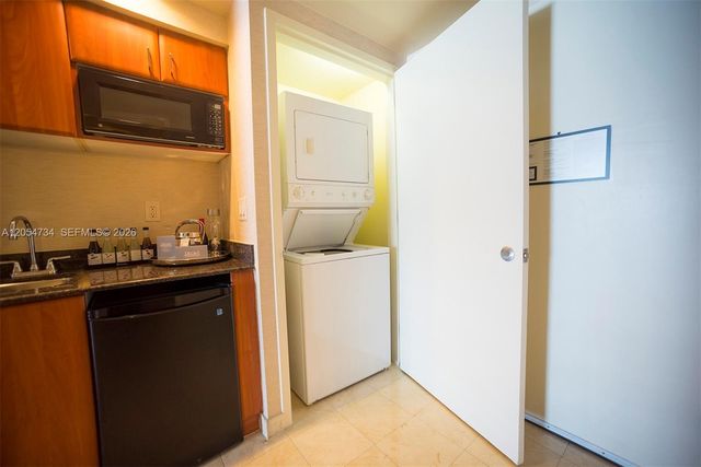 18001 Collins Ave 2711, Sunny Isles Beach, FL 33160