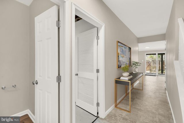 2810 CAMBRIDGE DR, Woodbridge, VA 22192