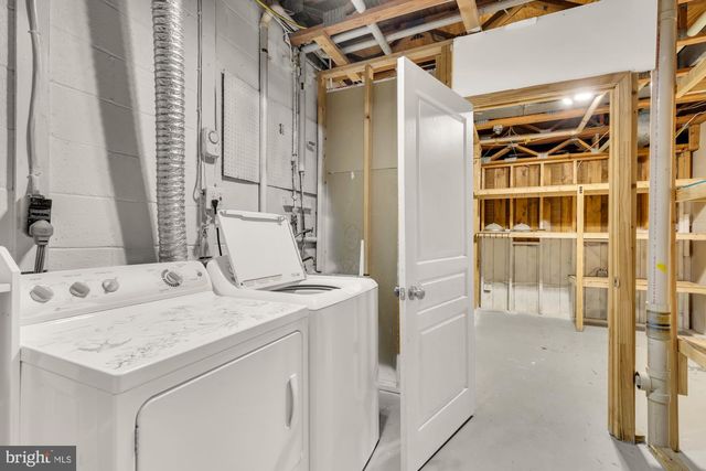 2810 CAMBRIDGE DR, Woodbridge, VA 22192