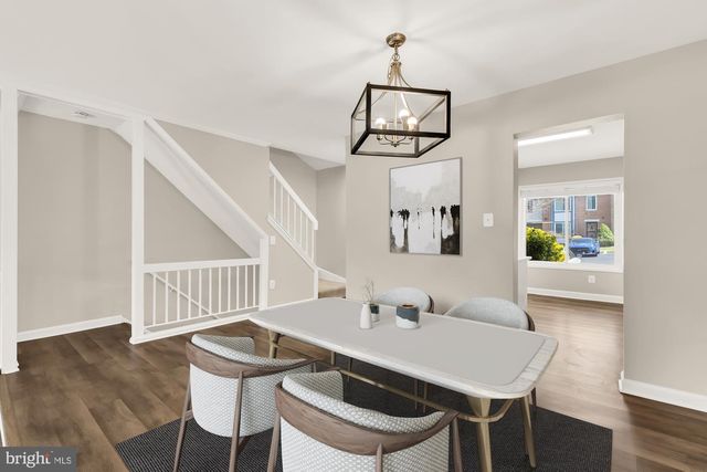 2810 CAMBRIDGE DR, Woodbridge, VA 22192