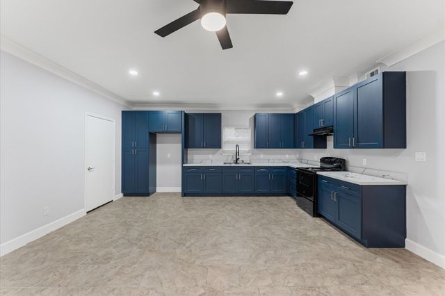 8221 Brockton Street, Houston, TX 77017