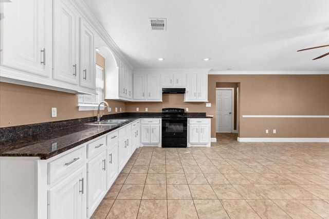 8221 Brockton Street, Houston, TX 77017