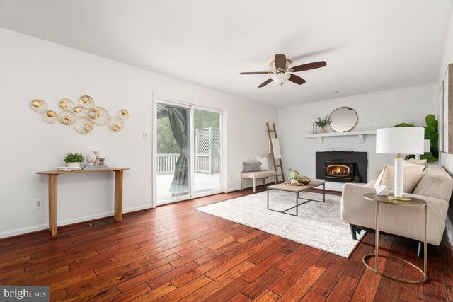 13513 COPPER RIDGE DR, Herndon, VA 20171