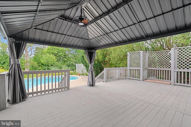 13513 COPPER RIDGE DR, Herndon, VA 20171
