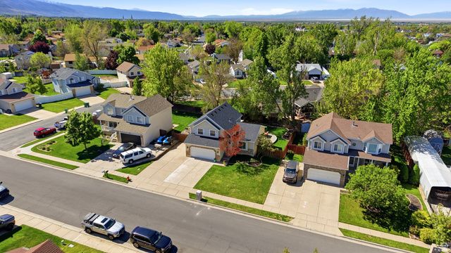 1088 E 1500 N, Layton, UT 84040