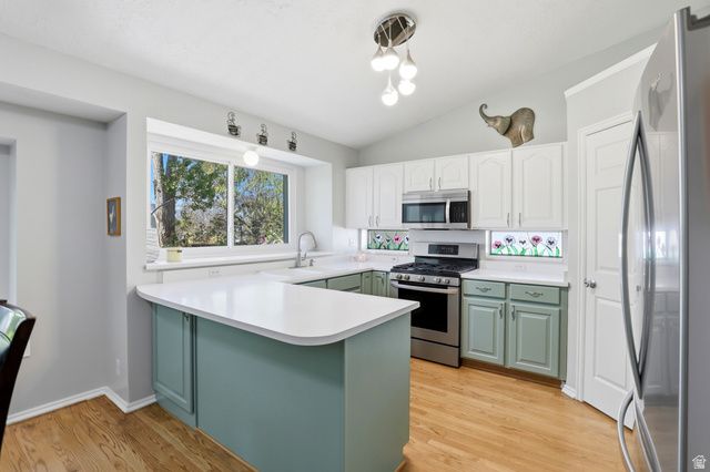 1088 E 1500 N, Layton, UT 84040