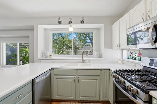 1088 E 1500 N, Layton, UT 84040
