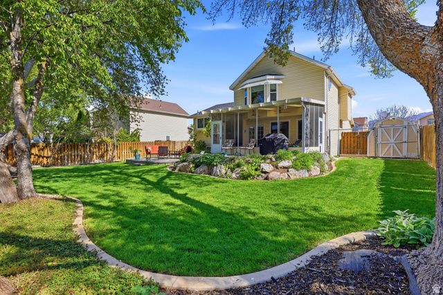 1088 E 1500 N, Layton, UT 84040