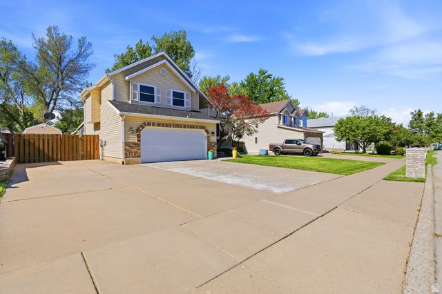 1088 E 1500 N, Layton, UT 84040