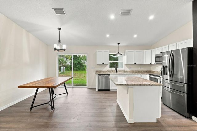 231 CHESTNUT AVENUE, Orange City, FL 32763