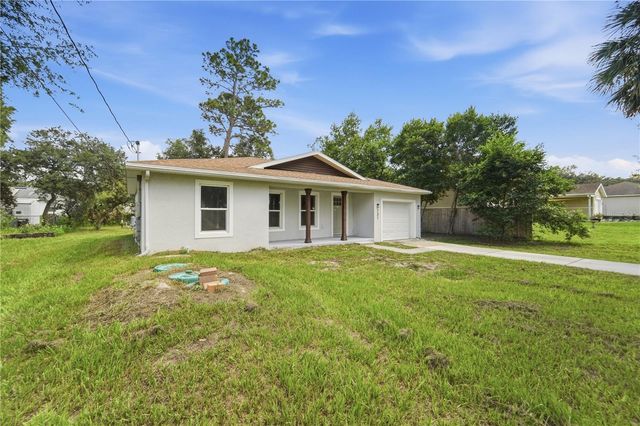 231 CHESTNUT AVENUE, Orange City, FL 32763