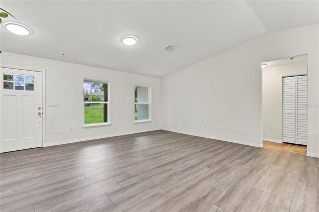 231 CHESTNUT AVENUE, Orange City, FL 32763
