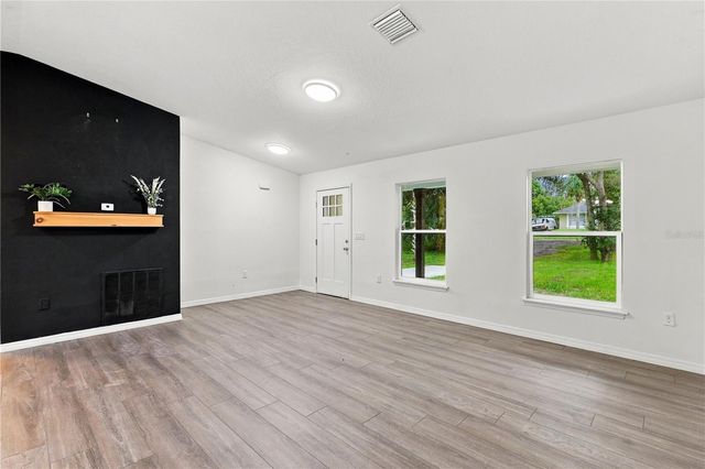 231 CHESTNUT AVENUE, Orange City, FL 32763