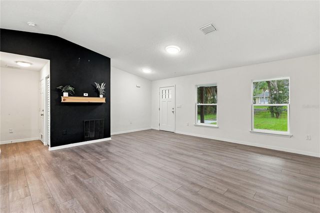 231 CHESTNUT AVENUE, Orange City, FL 32763