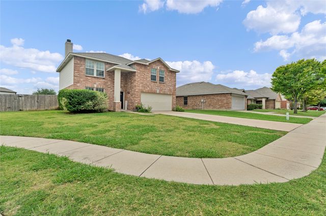 1301 Erin Court, Burleson, TX 76028