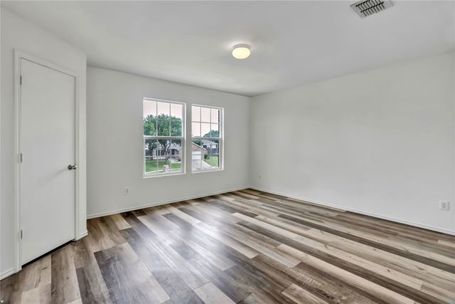 1301 Erin Court, Burleson, TX 76028