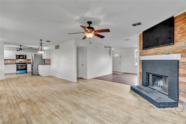 1301 Erin Court, Burleson, TX 76028