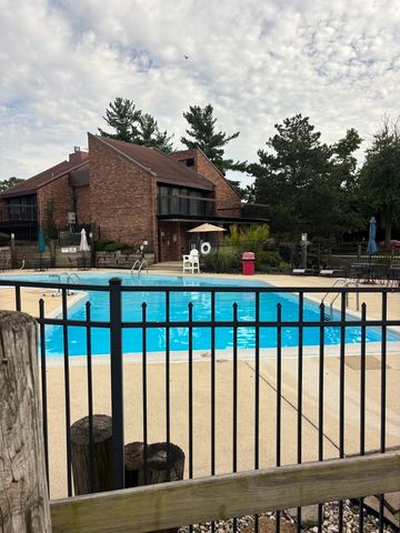 14504 Linder Court G4, Oak Forest, IL 60452