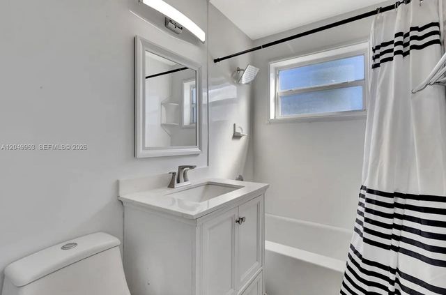 1008 Elm Rd 1, West Palm Beach, FL 33409