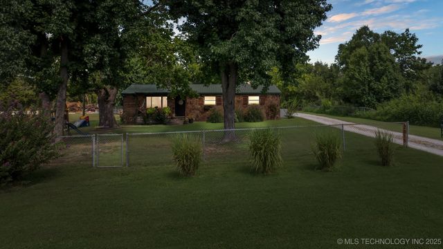 2015 N Okmulgee Avenue, Okmulgee, OK 74447
