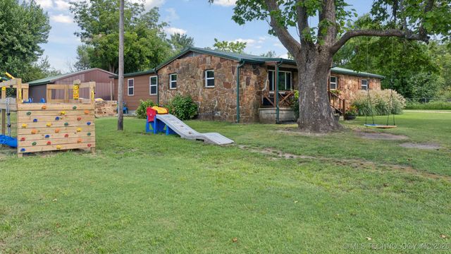 2015 N Okmulgee Avenue, Okmulgee, OK 74447