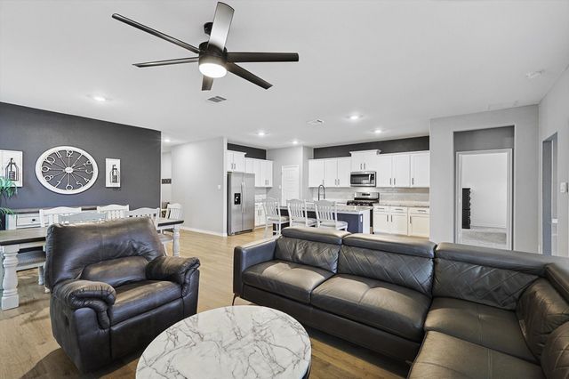 121 Condor Pass, Caddo Mills, TX 75135