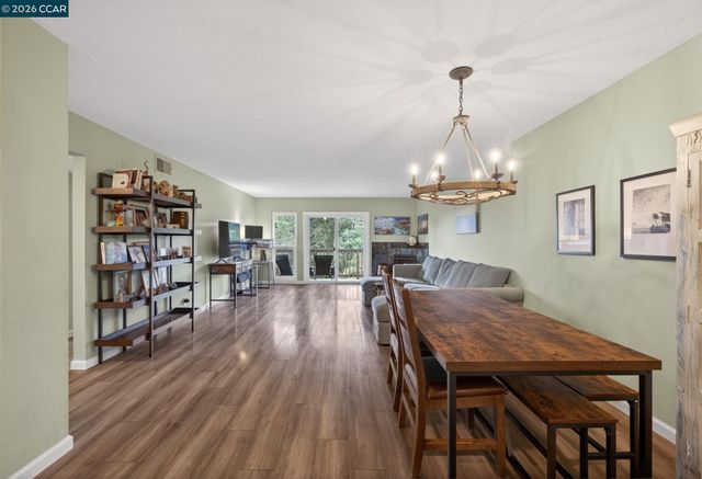 1984 Ascot Dr C, Moraga, CA 94556