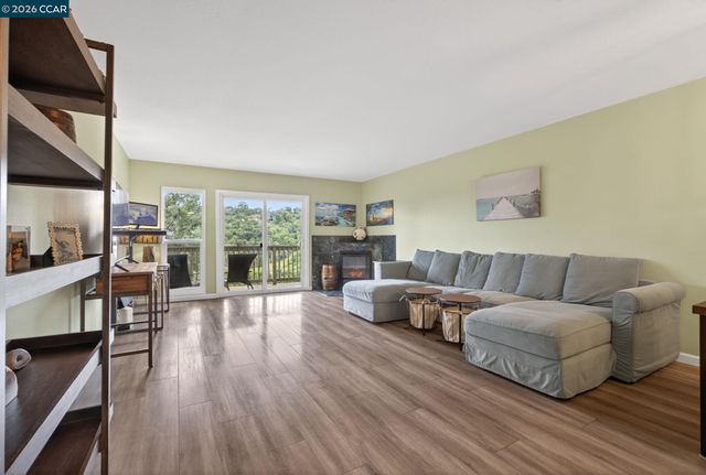 1984 Ascot Dr C, Moraga, CA 94556