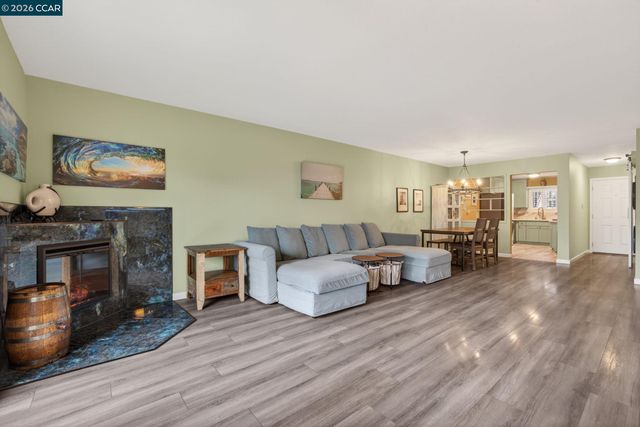 1984 Ascot Dr C, Moraga, CA 94556