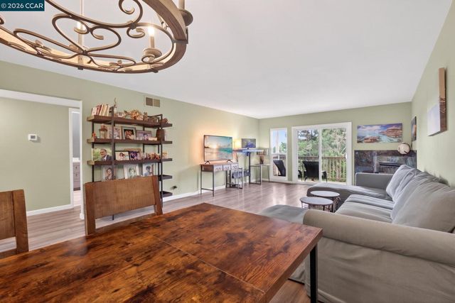 1984 Ascot Dr C, Moraga, CA 94556