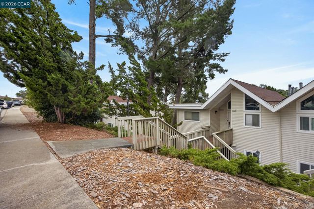 1984 Ascot Dr C, Moraga, CA 94556