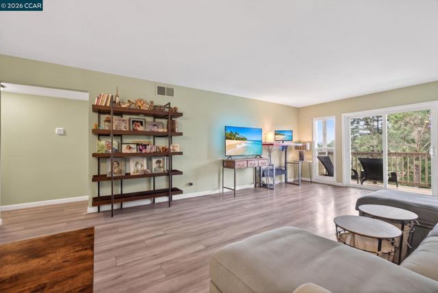 1984 Ascot Dr C, Moraga, CA 94556