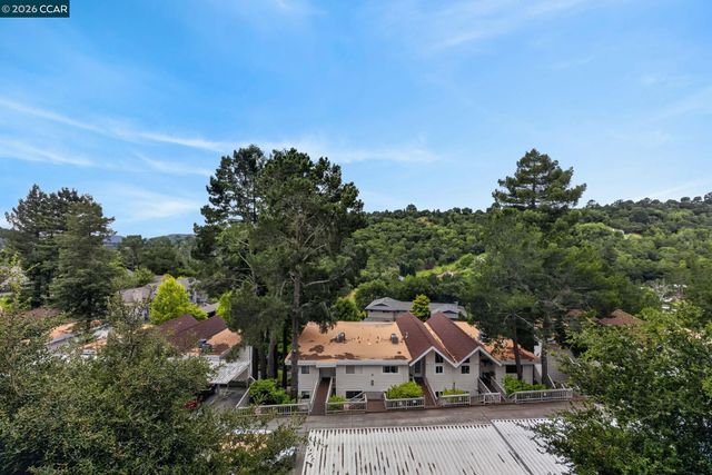 1984 Ascot Dr C, Moraga, CA 94556