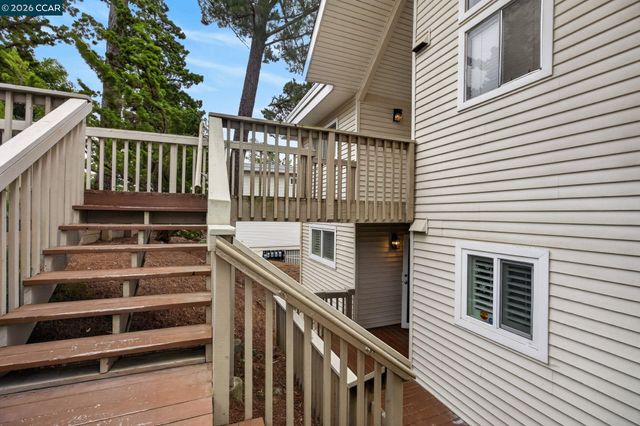1984 Ascot Dr C, Moraga, CA 94556