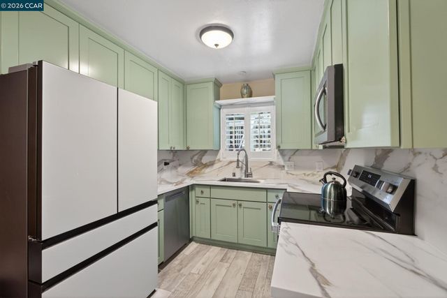 1984 Ascot Dr C, Moraga, CA 94556