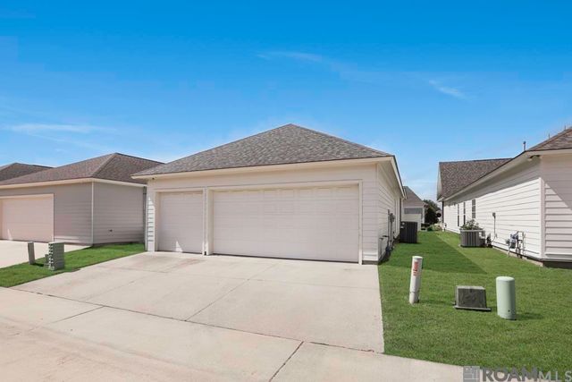 4925 Crestfield Way, Gonzales, LA 70737