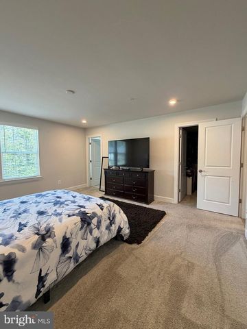 10802 FOXTROT CIR, Upper Marlboro, MD 20772