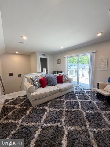 10802 FOXTROT CIR, Upper Marlboro, MD 20772